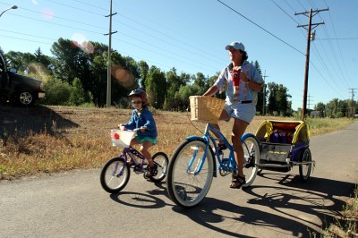Jackson mom and daughter biking Dan Burden