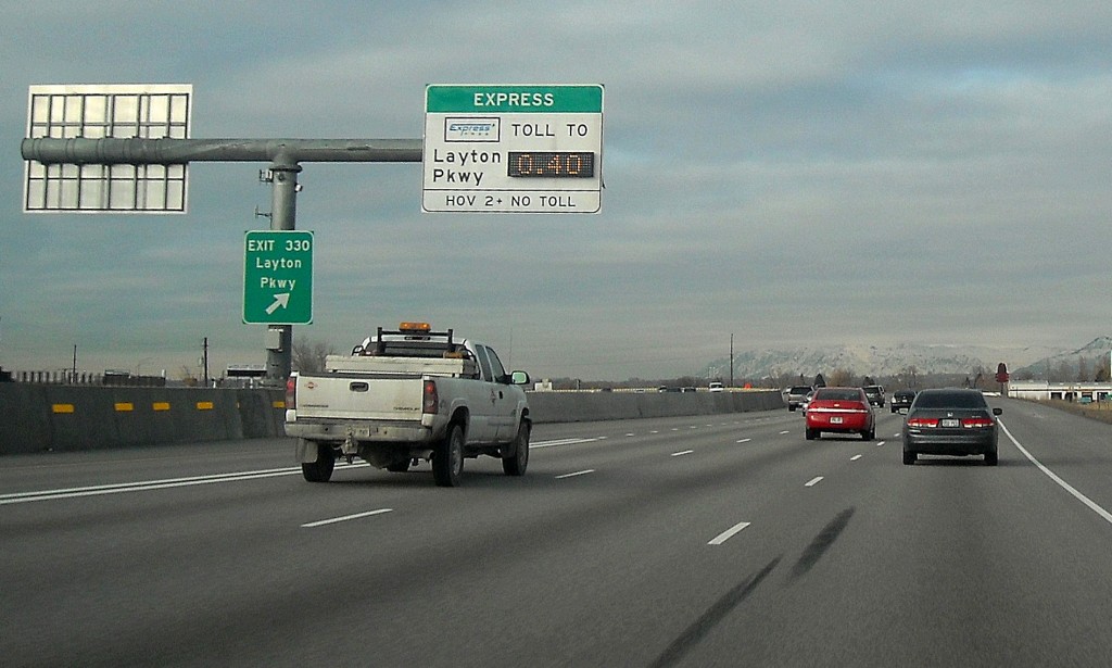 Managed lanes on I-15. Flickr photo by Garrett. /photos/countylemonade/5377476422/in/set-72157625406413061