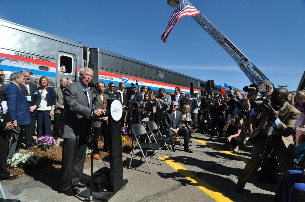 Sen. Roger Wicker (R-MS), a member of the Senate Commerce Committee, addresses the enormous crowd in Gulfport on the second stop of the Gulf Coast Inspection Train. Photo by Steve Davis / T4America